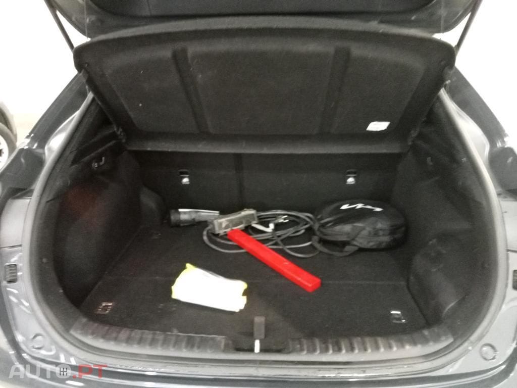 Kia Xceed 1.6 GDi PHEV Drive