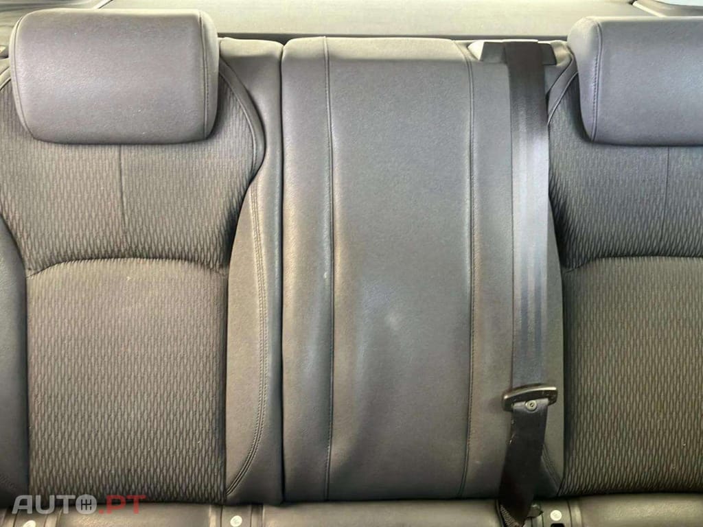 Land Rover Evoque 2.0 eD4 Pure