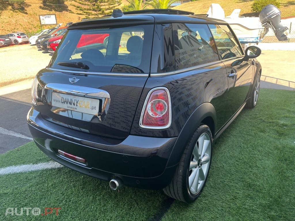 MINI Cooper Cooper D