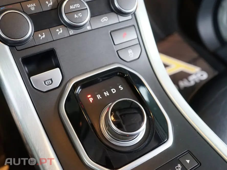 Land Rover Evoque 2.2 TD4 Prestige Auto