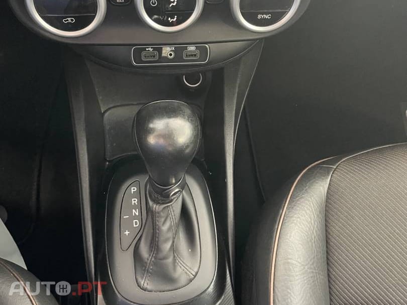Fiat 500X 1.6 MJ Cross DCT S&S