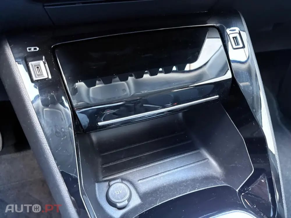 Peugeot 2008 1.2 PureTech Allure