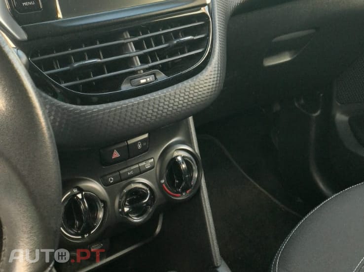 Peugeot 208 1.2 PureTech Style
