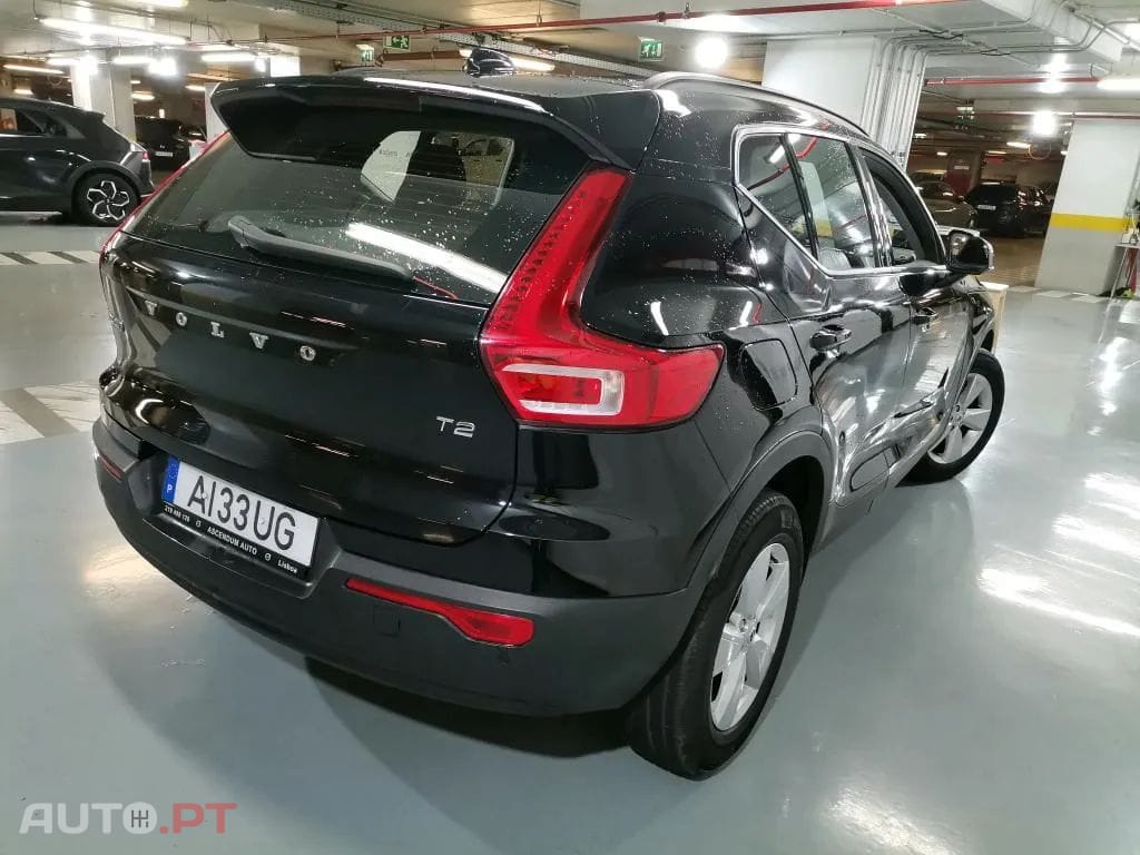 Volvo XC40 1.5 T2 Momentum