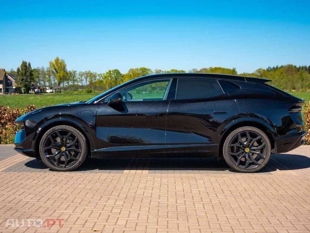 Lotus Eletre EDS 450 4WD Executive