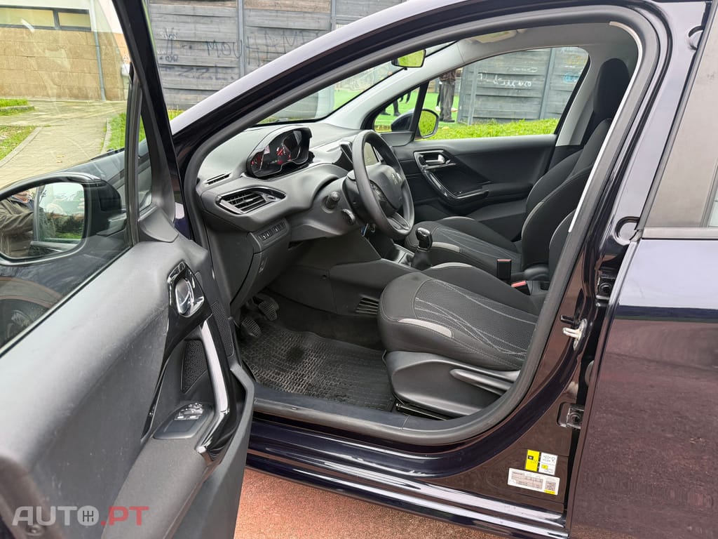 Peugeot 208 1.2 Pure tech
