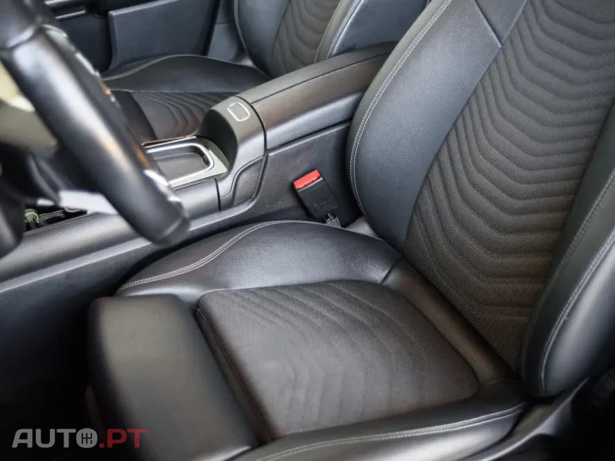 Mercedes-Benz GLA 180 d Style