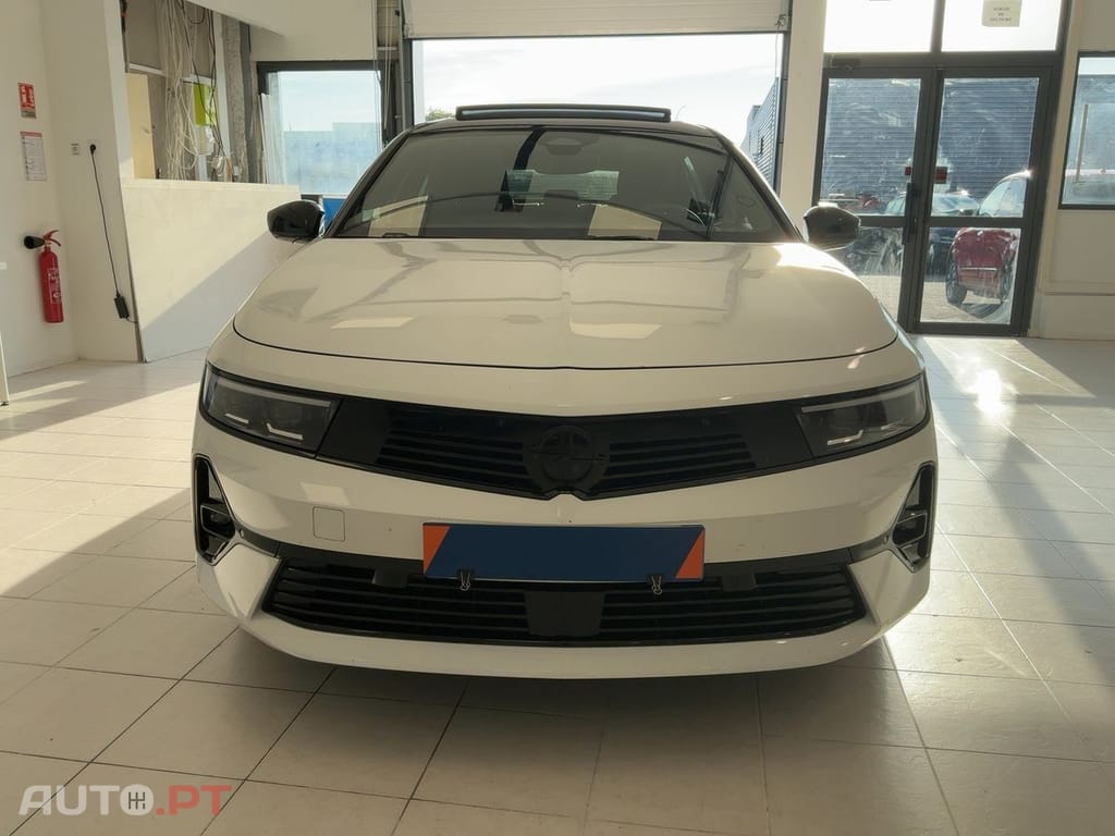 Opel Astra 1.2 Turbo Auto Ultimate