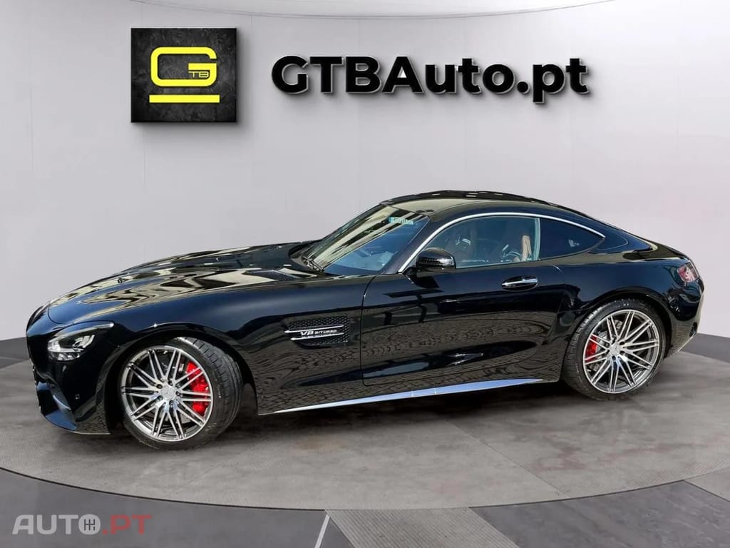 Mercedes-Benz AMG GT Coupe  V8 
