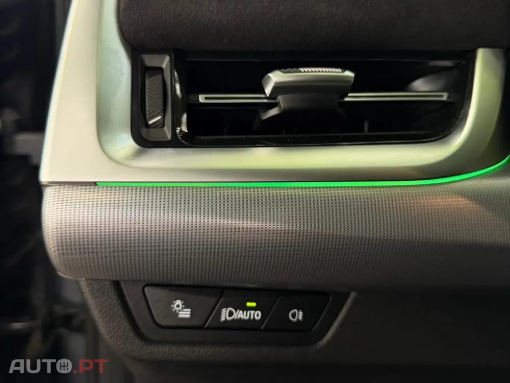 BMW iX2 xDrive30 Pack Desportivo M Pro