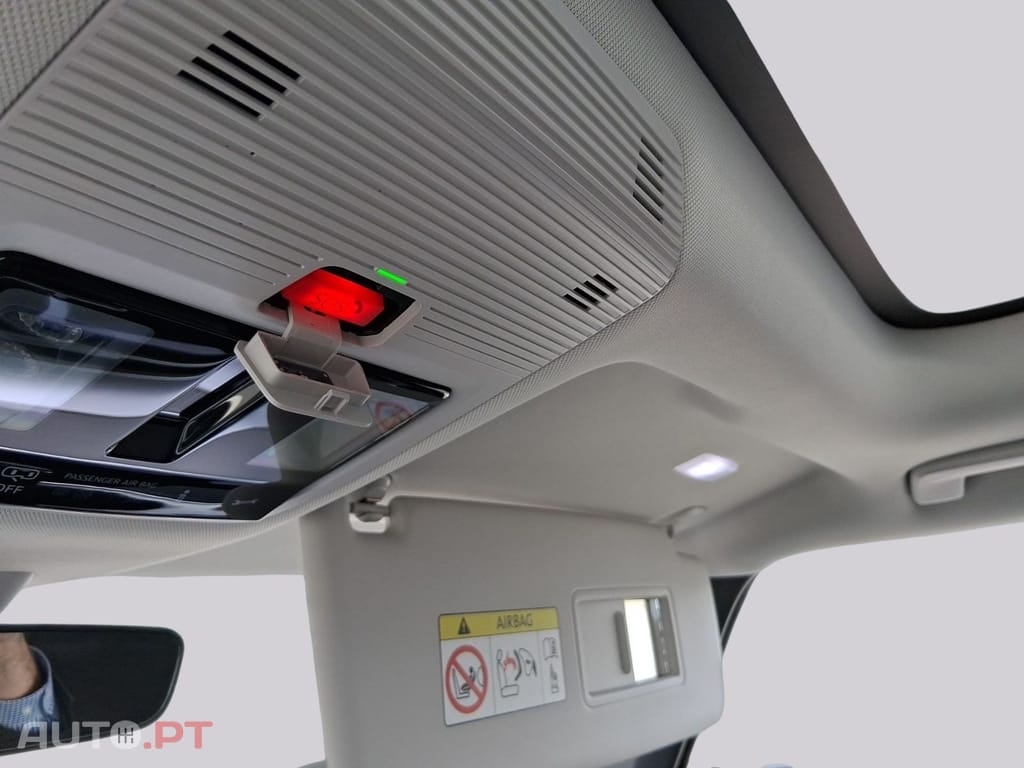 Volkswagen Id. Buzz Pro 91 kWh I.V.A DEDUTÍVEL 