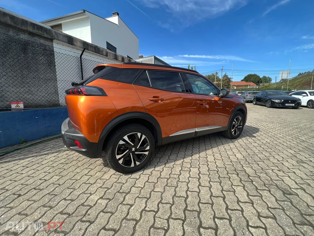 Peugeot 2008 1.2 PureTech Allure