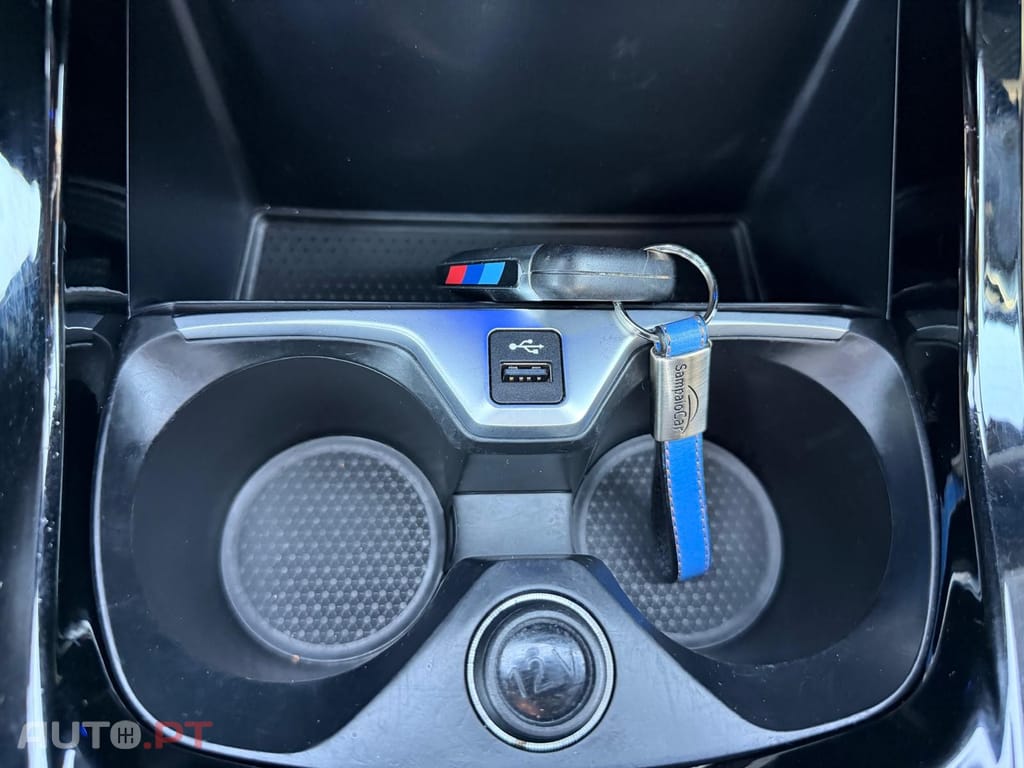 BMW 216 d Pack Desportivo M