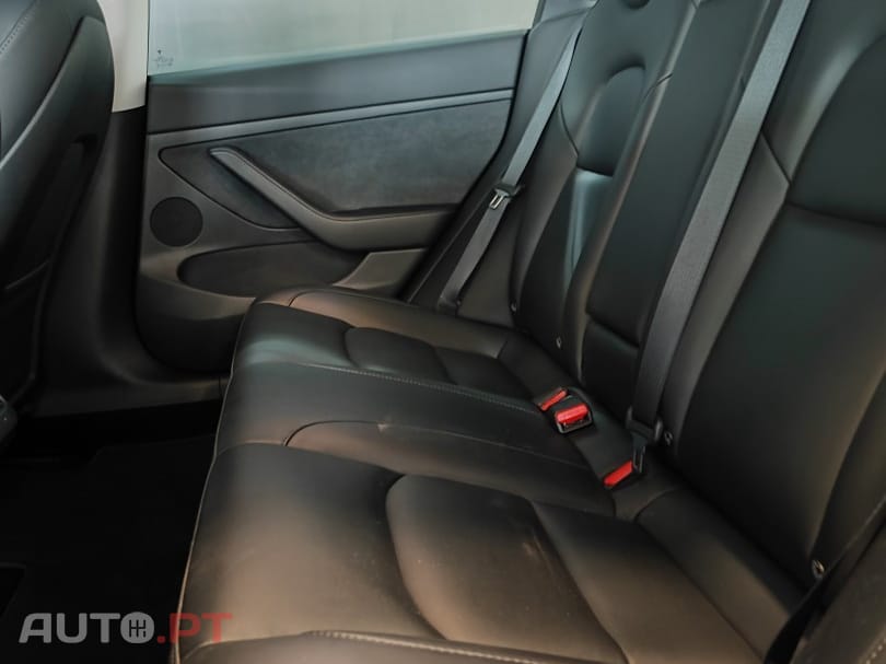 Tesla Model 3 Long Range AWD Dual Motor