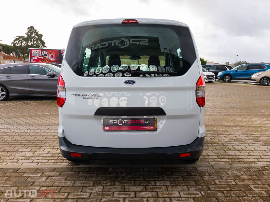 Ford Tourneo 1.5 TDCi Ambiente