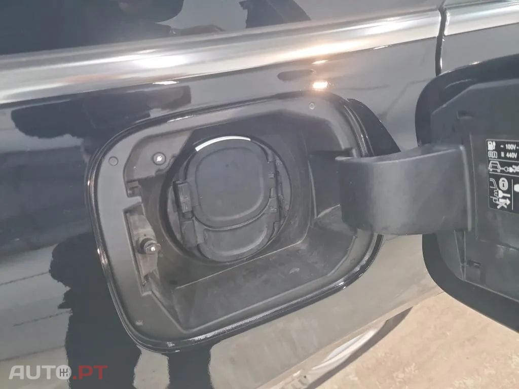 Mercedes-Benz CLA 250 e Shooting Brake Style Plus