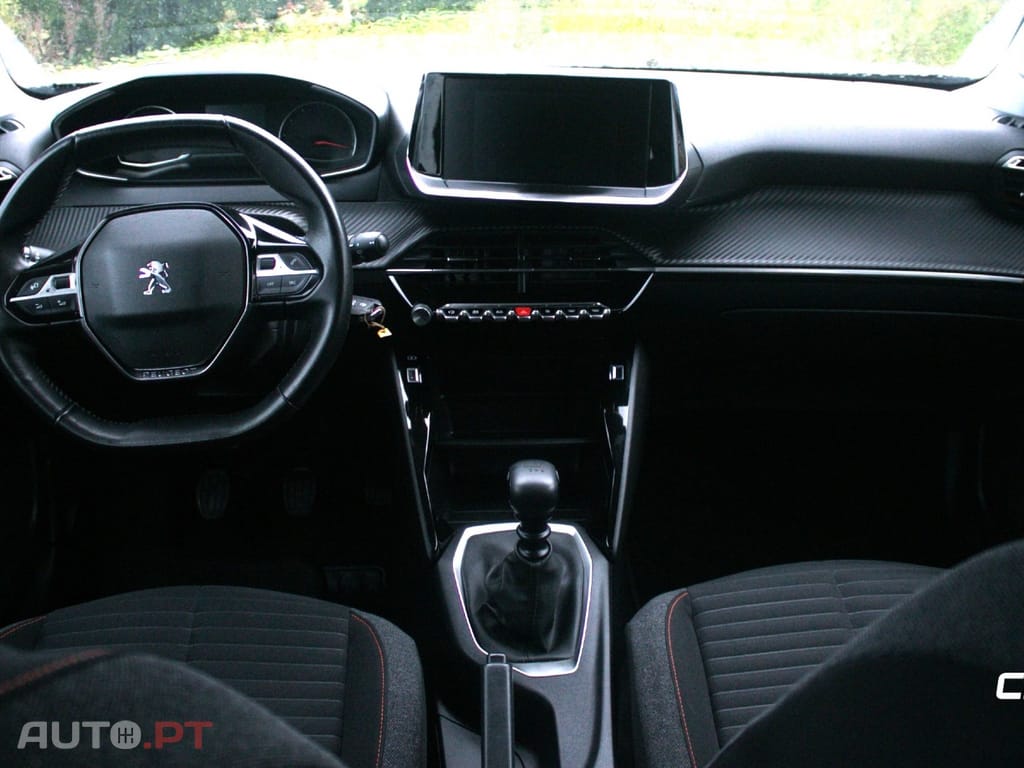 Peugeot 2008 1.2 PureTech Active Pack