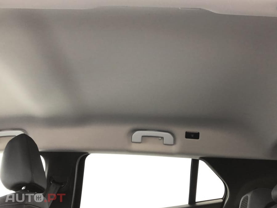 Peugeot 2008 1.5 BlueHDi Allure Pack EAT8