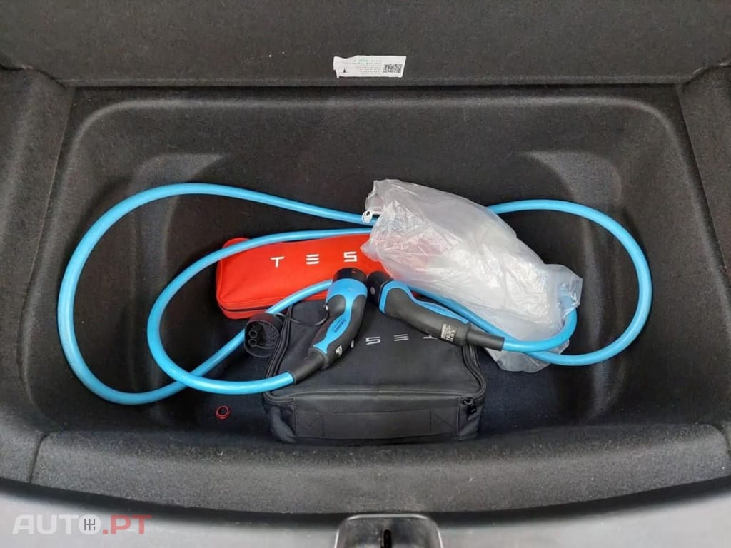 Tesla Model Y Long Range AWD 92% I.V.A DEDUTIVEL