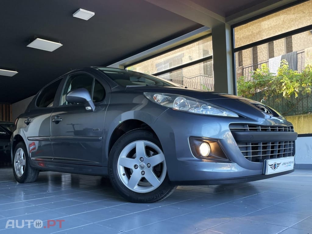 Peugeot 207 1.4 HDi SE Sportium