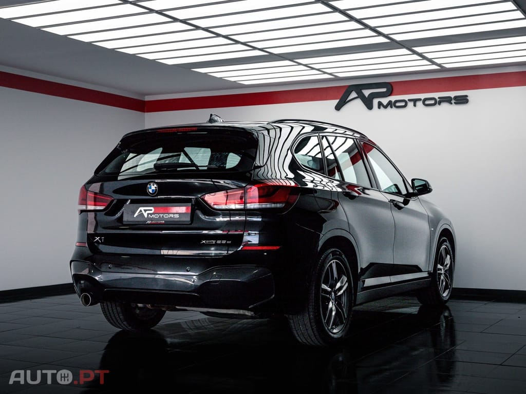 BMW X1 25 e xDrive Pack M