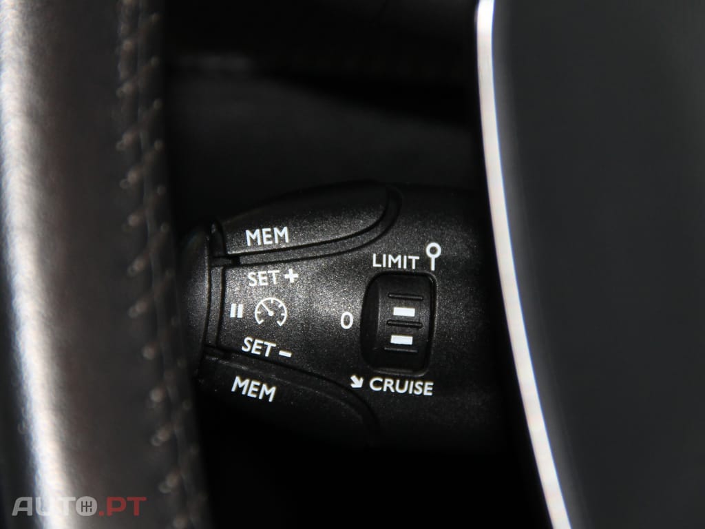 Peugeot 2008 1.5 BlueHDi Active Pack