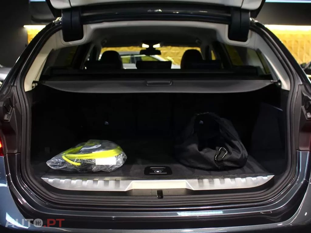 BMW 320 e Line Sport Auto