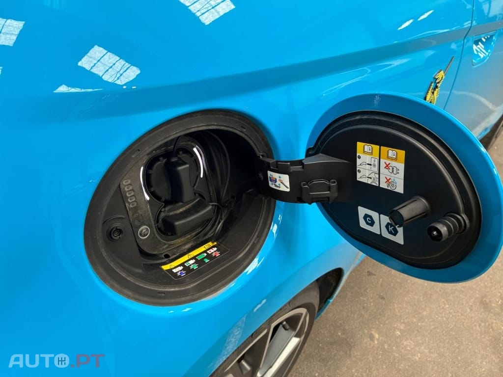 Abarth 595 42kWh Scorpionissima