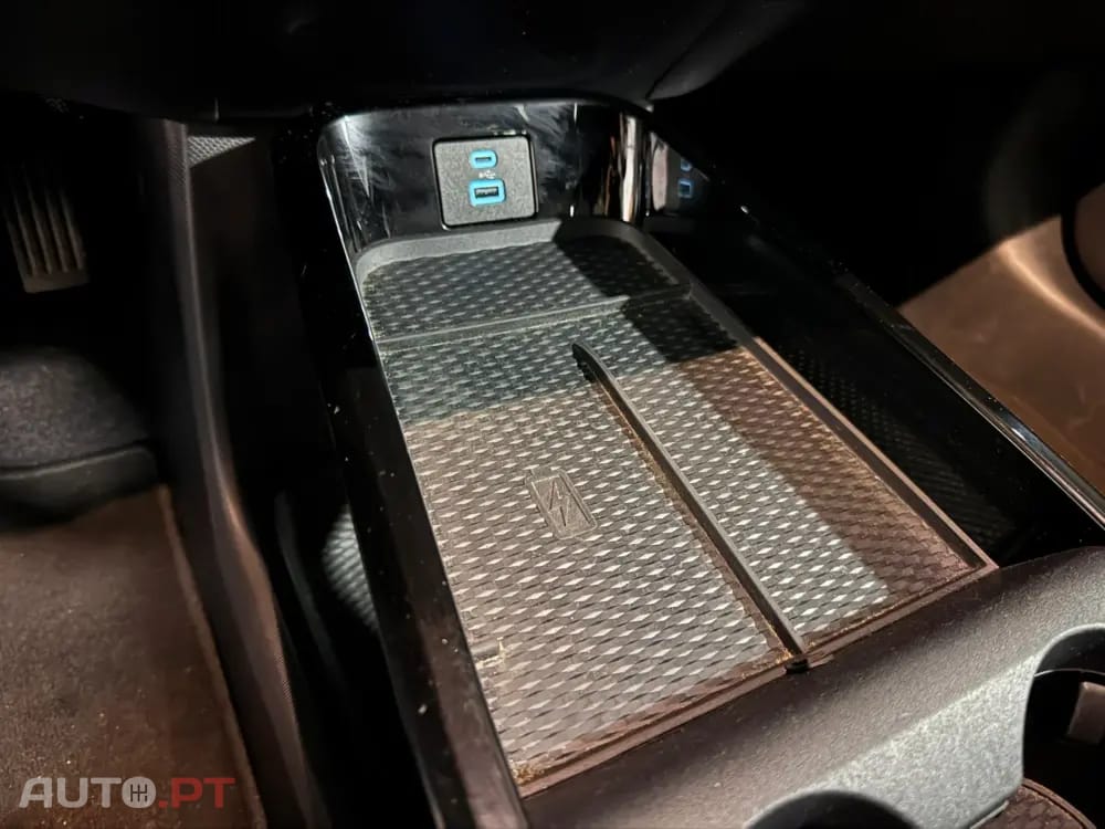 Ford Mustang Mach-E Alargada