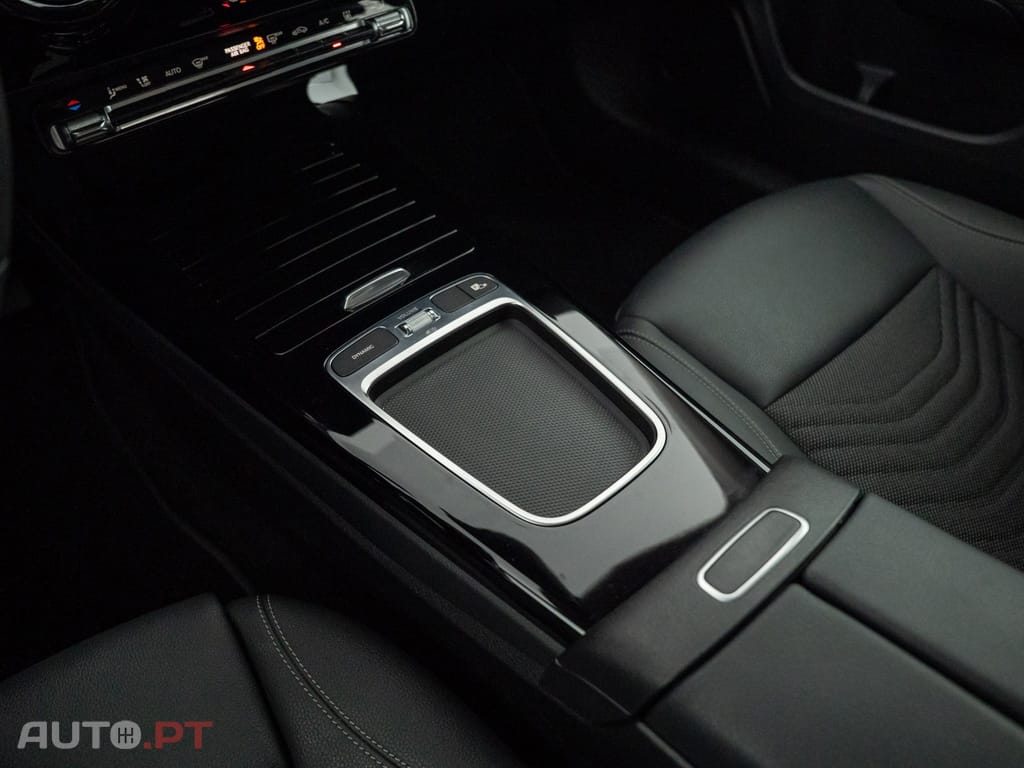 Mercedes-Benz A 250 e