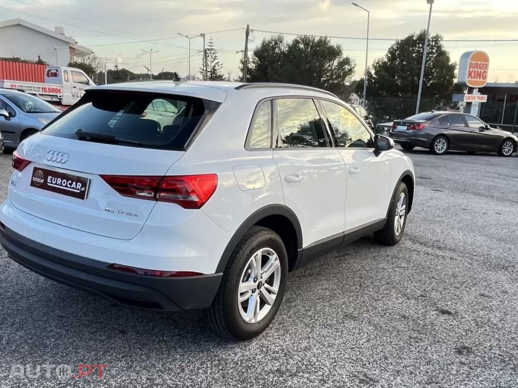 Audi Q3 45 TFSIe S tronic