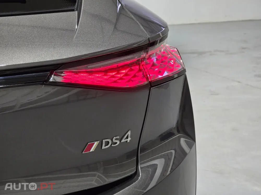DS DS4 E-TENSE 225 PERFORMANCE LINE+