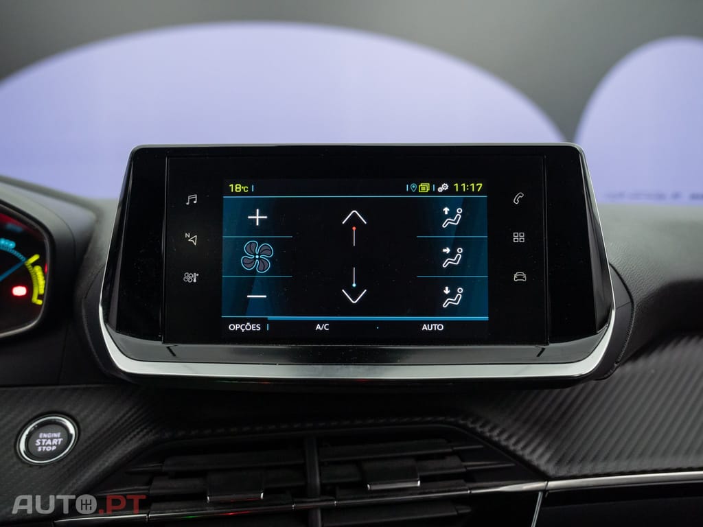 Peugeot E-2008 50 kWh Active Pack