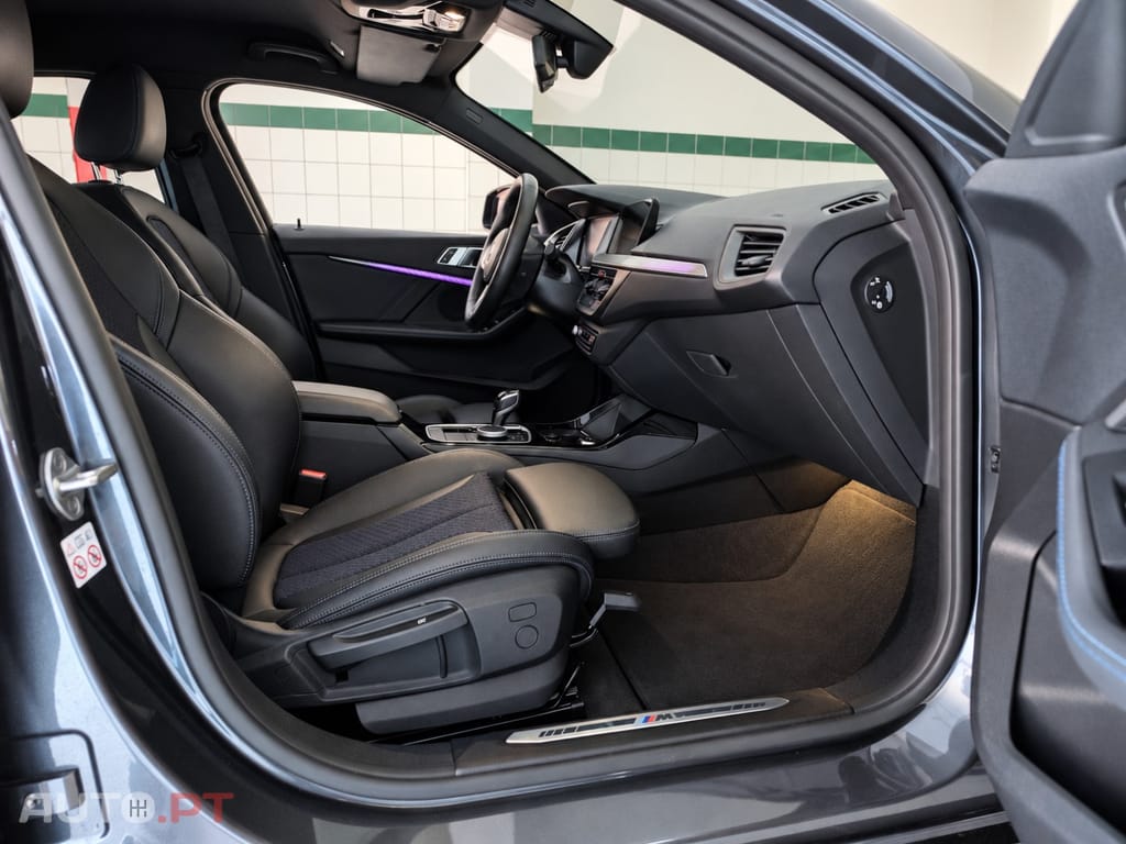 BMW 116 d Pack Desportivo M Auto