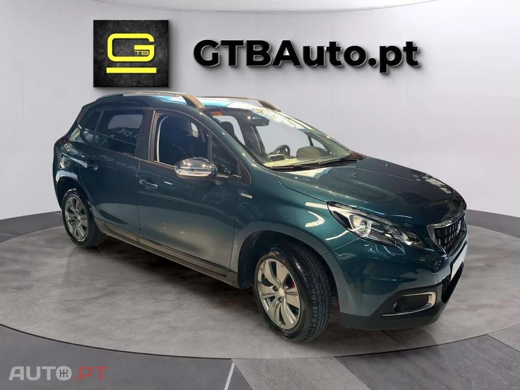 Peugeot 2008 1.2 e-VTi Style