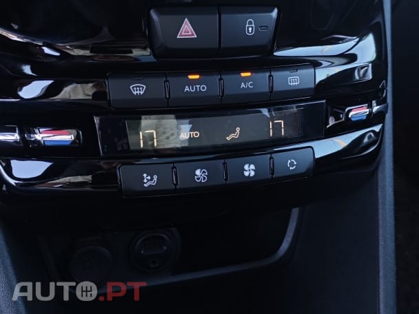 Peugeot 2008 1.6 BlueHDi Crossway
