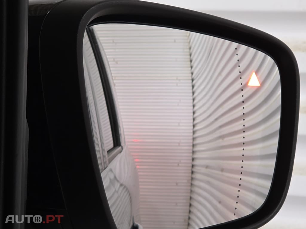 Mercedes-Benz EQT 200