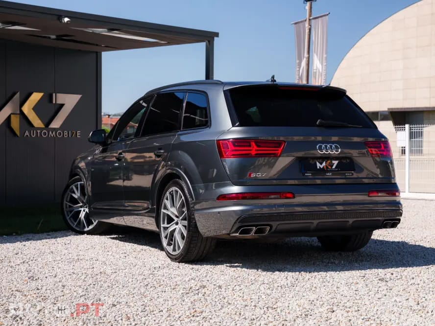 Audi SQ7 4.0 TDI V8 quattro Tiptronic 7L