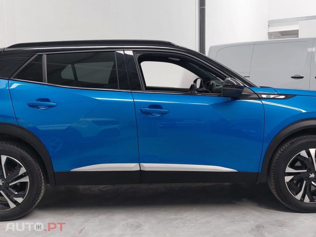 Peugeot E-2008 50 kWh GT