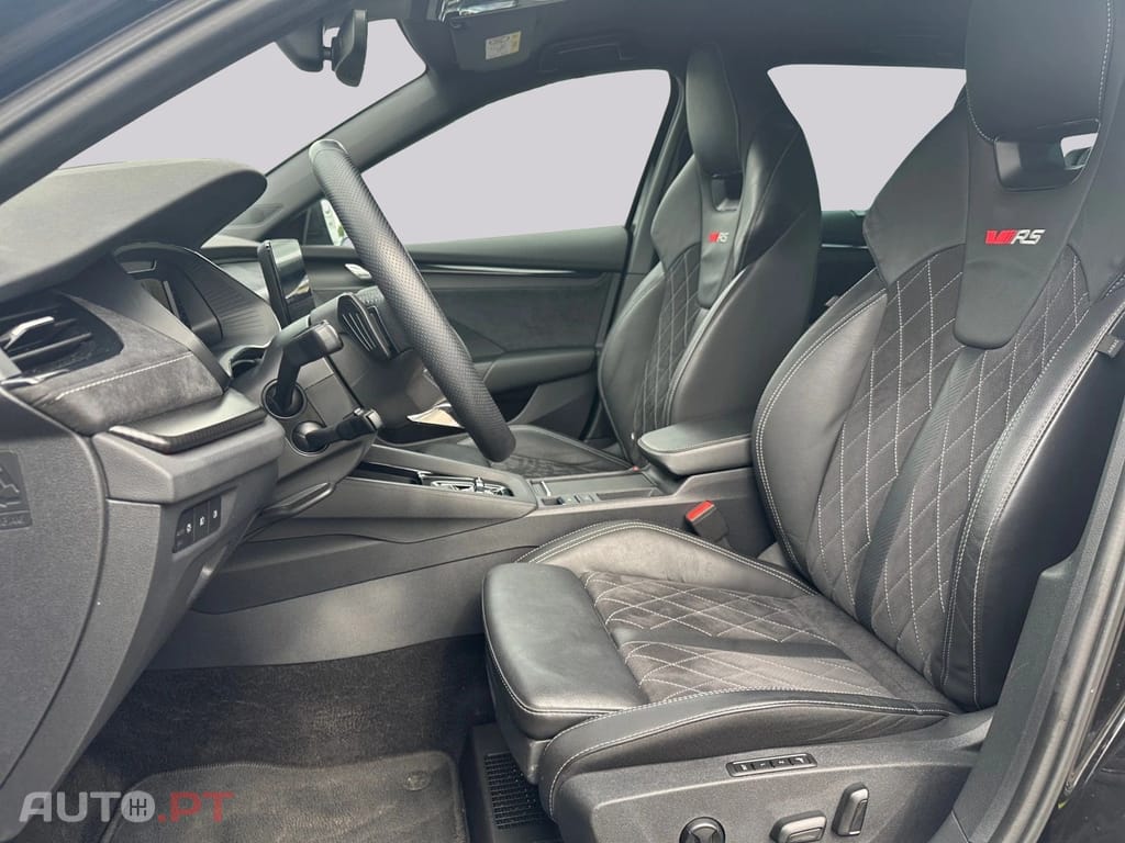 Skoda Octavia Break I.V.A DEDUTÍVEL  RS iV 1.4 TSI DSG