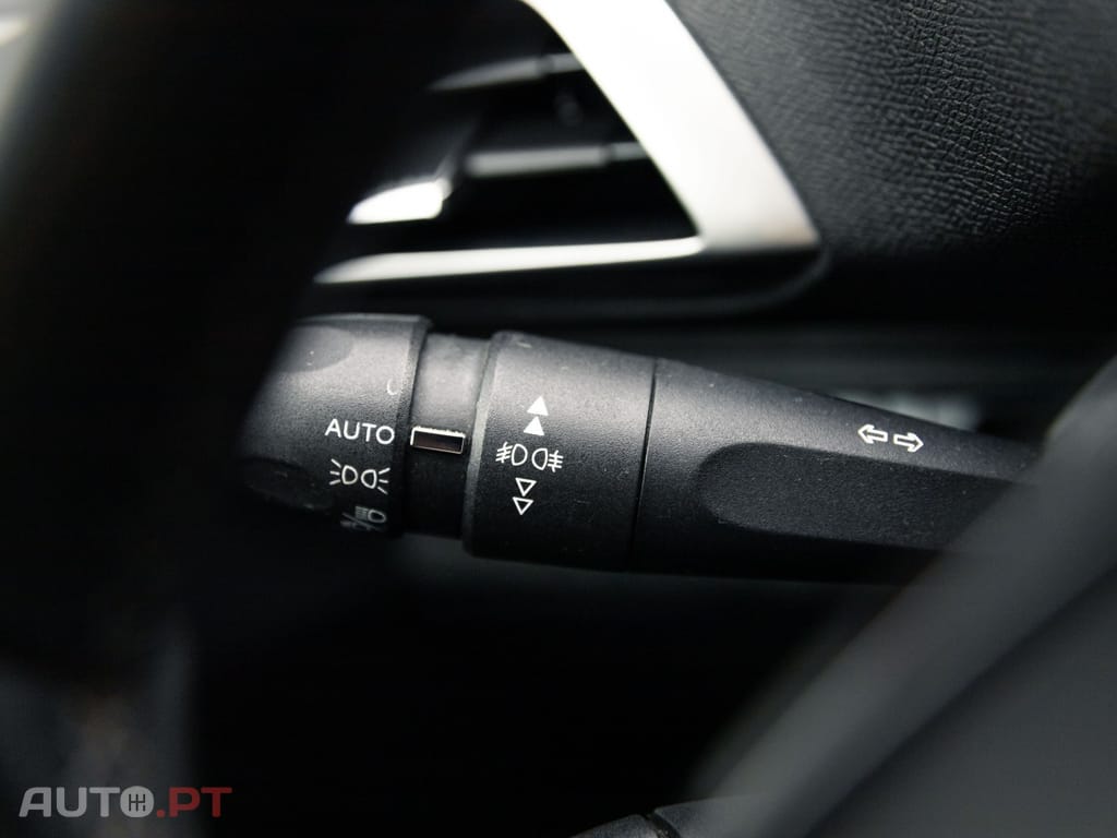 Peugeot 5008 1.5 BlueHDi Allure