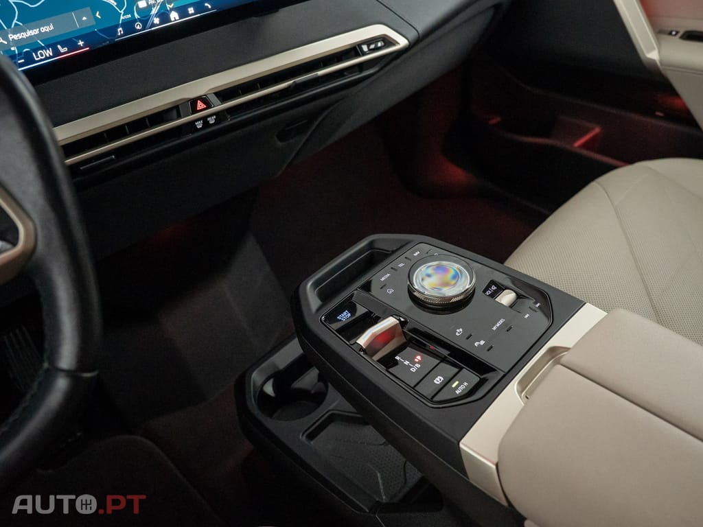 BMW iX xDrive 40