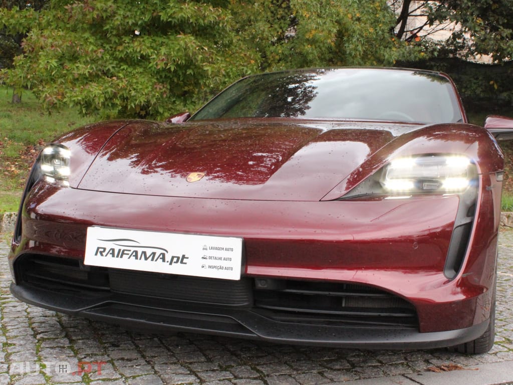 Porsche Taycan 4S