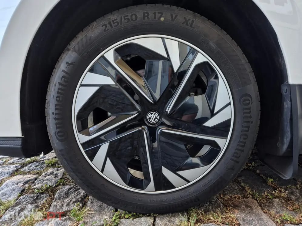 MG MG4 64 kWh Luxury