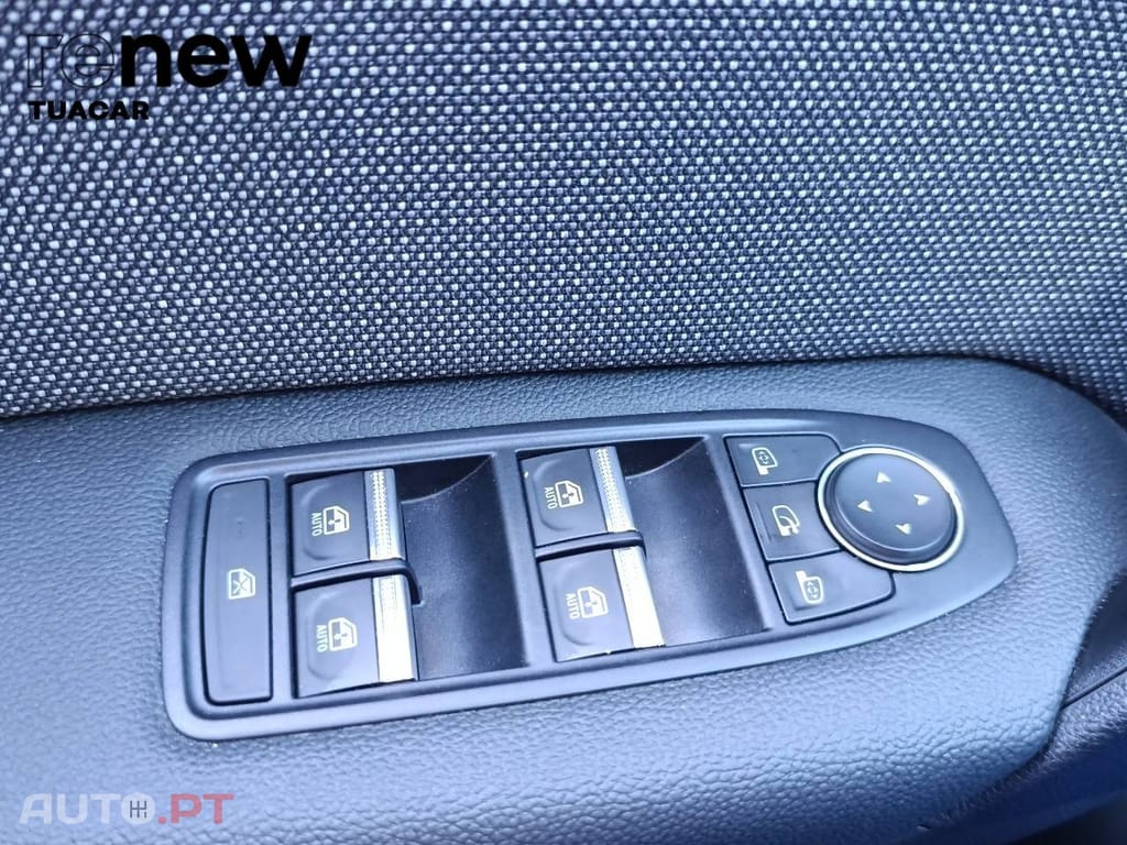 Renault Captur Captur Techno Bi-Fuel 100