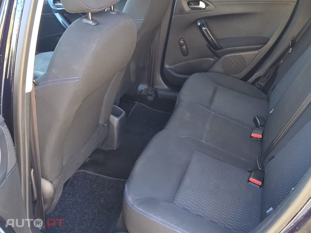 Peugeot 208 1.2 PureTech Style