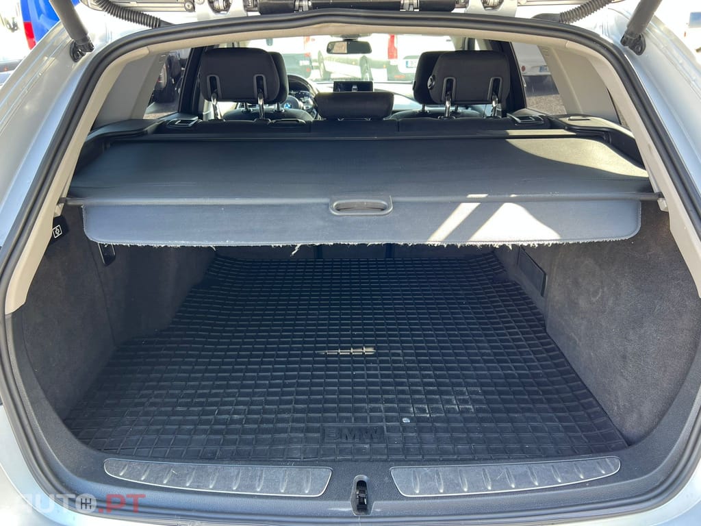 BMW 320 d Touring Auto