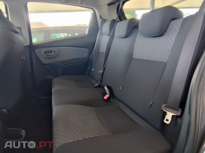 Toyota Yaris 1.33 VVT-i Comfort