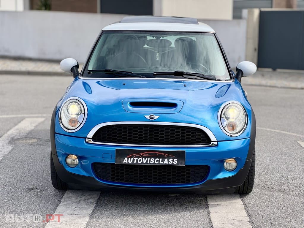 MINI Cooper Cooper S