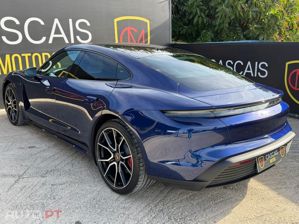 Porsche Taycan 4S